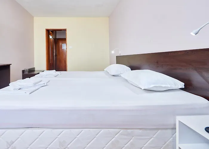 Хотел кремиковци Китен